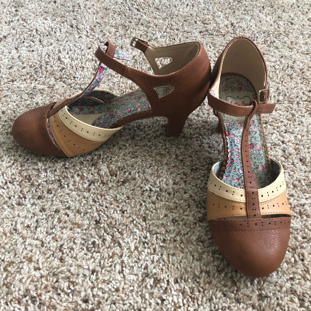 Bettie Page multicolor heels